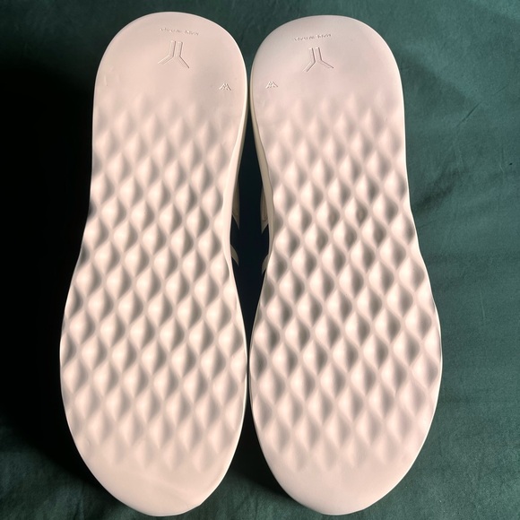 Culture Of Brave “Courage Series” Unisex Italian Sneakers 🦘 Leather - Picture 7 of 15